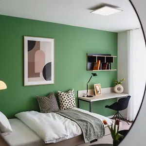 The Circus Living , Berlin Niemcy